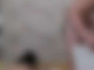 Eastern-latinas's Live Sex Cam Show