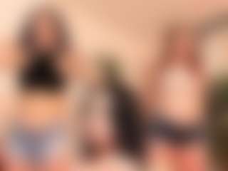 Eastern-latinas's Live Sex Cam Show
