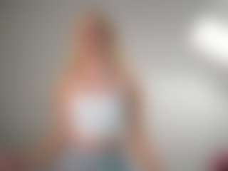 Live cam show with EllenRosener - Athletic on xxxlivecams.org