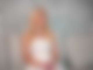 Live cam show with EllenRosener - Blonde Hair Small Tits on Hubzter Live