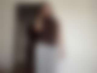 EmiliaGiottonini's Live Sex Cam Show