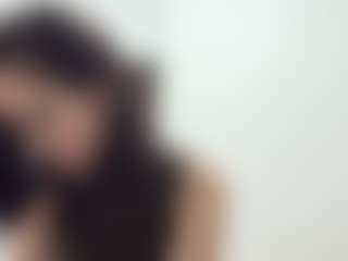 EmiliaGiottonini's Live Sex Cam Show