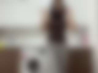 Live cam show with EmiliaGiottonini - Public on Camsoda