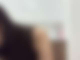 Live cam show with EmiliaGiottonini - Strip Brown Hair on dropp.cam