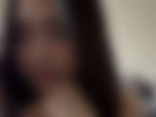 EmiliaGiottonini's Live Sex Cam Show