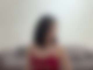 Live cam show with EmiliaGiottonini - Petite Young Adult on Camsoda