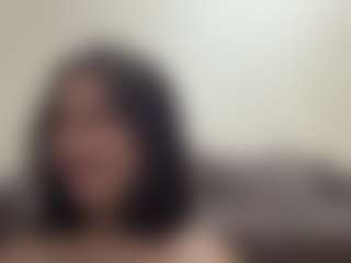 EmiliaGiottonini's Live Sex Cam Show