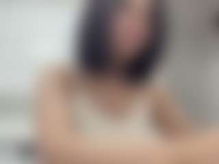 EmiliaGiottonini's Live Sex Cam Show