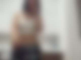 Live cam show with EmiliaGiottonini - Petite on Camsoda