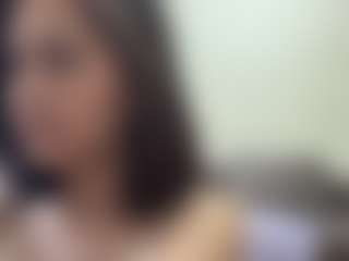 Live cam show with EmiliaGiottonini - Latina Teen (18+) on Camsoda