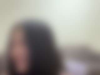 EmiliaGiottonini's Live Sex Cam Show