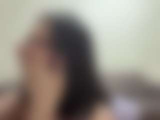 EmiliaGiottonini's Live Sex Cam Show
