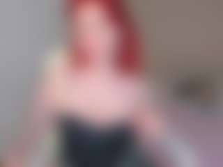 Live cam show with FoxenWitch - Athletic on Soda Cam