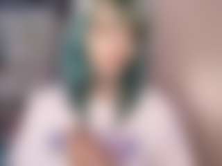 Live cam show with LoreTrusler - Public on Hubzter Live