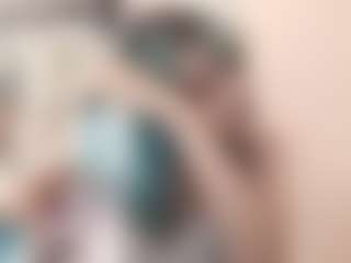 Live cam show with LoreTrusler - Blue Eyes on Camsoda