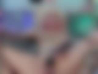maya-888888's Live Sex Cam Show