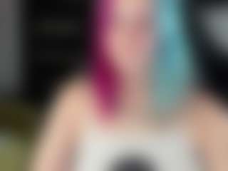 Live cam show with Neon-Baddie - New Toys on CamClone