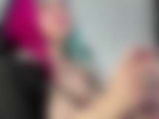 Live cam show with Neon-Baddie - Body Massage on Camiplay Live