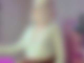 Live cam show with Nicole-amour - Fuck Machine on Uber Horny