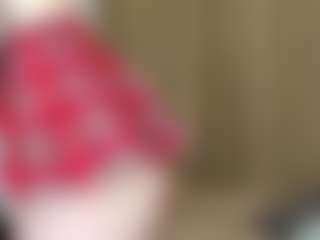 Live cam show with Nicole-amour - Blue Eyes on livesuperchat.net