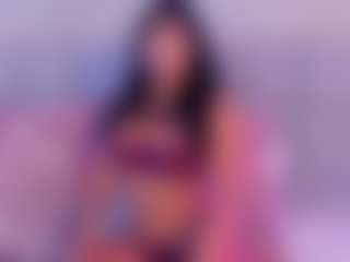 Live cam show with Alaiah-Lopez - Striptease on Camiplay Live