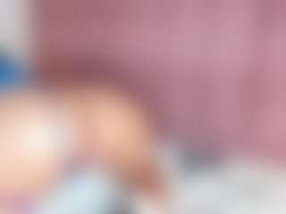 Live cam show with Ashley-Owenns - New Lush on Gym Cam Girls