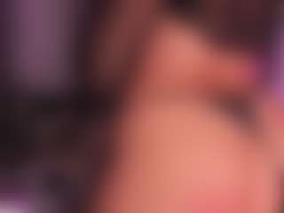Live cam show with Ashley-Owenns - Normal on Camsoda