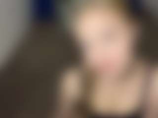 Live cam show with AvaNova - Smoking on TottyGirls