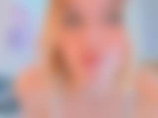 cuteloat's Live Sex Cam Show