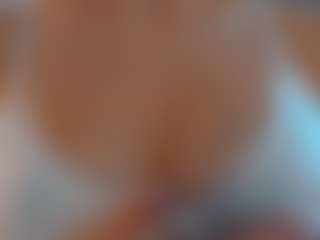 cuteloat's Live Sex Cam Show