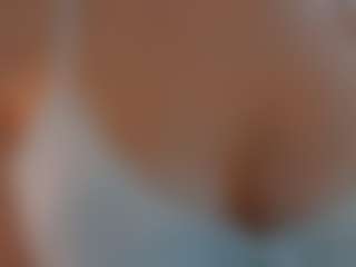 cuteloat's Live Sex Cam Show