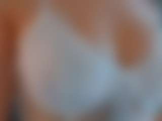 cuteloat's Live Sex Cam Show