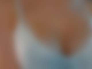 cuteloat's Live Sex Cam Show