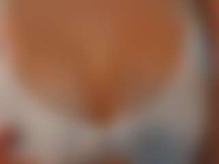 cuteloat's Live Sex Cam Show