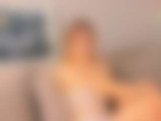 cuteloat's Live Sex Cam Show