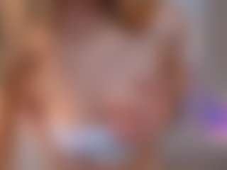 cuteloat's Live Sex Cam Show