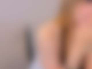 cuteloat's Live Sex Cam Show