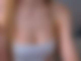 Live cam show with cuteloat - Italian Young Adult on Camsoda | united states