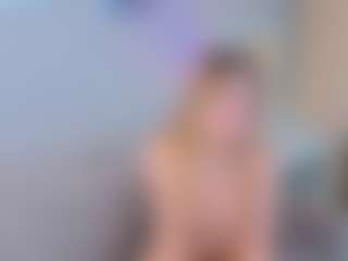 cuteloat's Live Sex Cam Show