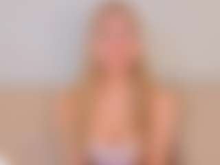 cuteloat's Live Sex Cam Show