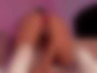 Live cam show with Mena-Rossi - New Shaved Pussy on Uber Horny