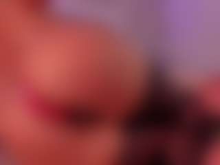 Live cam show with Mena-Rossi - Upskirt on Camsoda