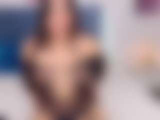 MiaValencia's Live Sex Cam Show