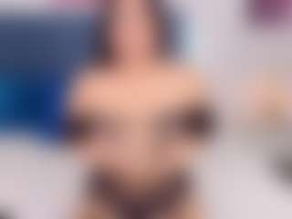 MiaValencia's Live Sex Cam Show