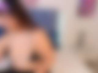 MiaValencia's Live Sex Cam Show