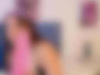 MiaValencia's Live Sex Cam Show