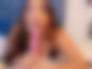 MiaValencia's Live Sex Cam Show