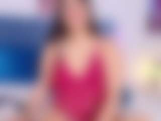 MiaValencia's Live Sex Cam Show