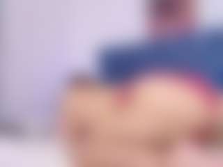 MiaValencia's Live Sex Cam Show