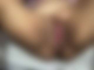 Live cam show with pinkl3monade - Petite on Camsoda
